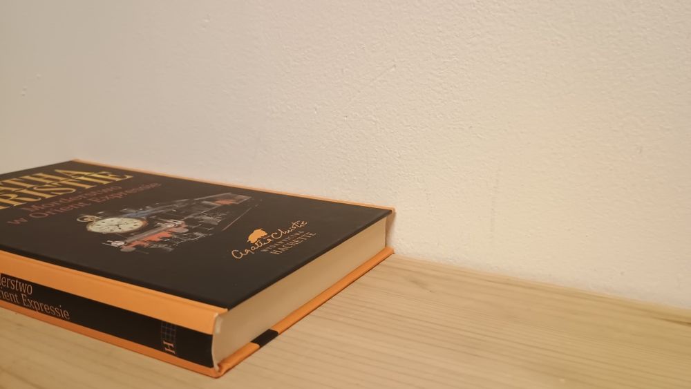 Morderstwo w Orient Expressie. Agatha Christie. Wyd Hachette.2001r.
