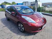 Аренда  Nissan LEAF