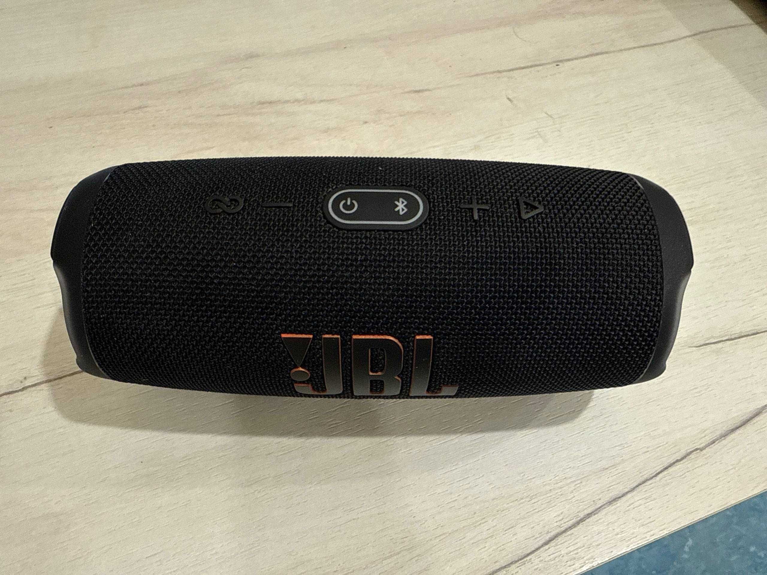 Продам колонку JBL