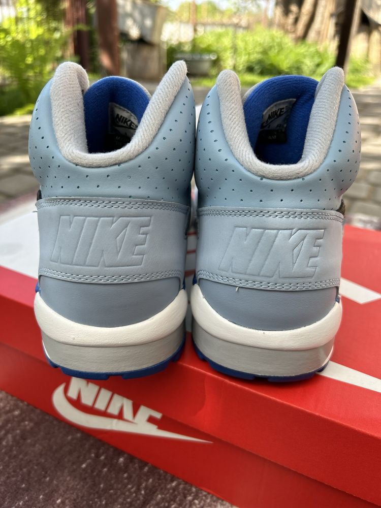 Оригінальні кросівки Nike 41 NEW