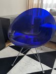 Cadeira Kartell ERO|S| pé espiral azul