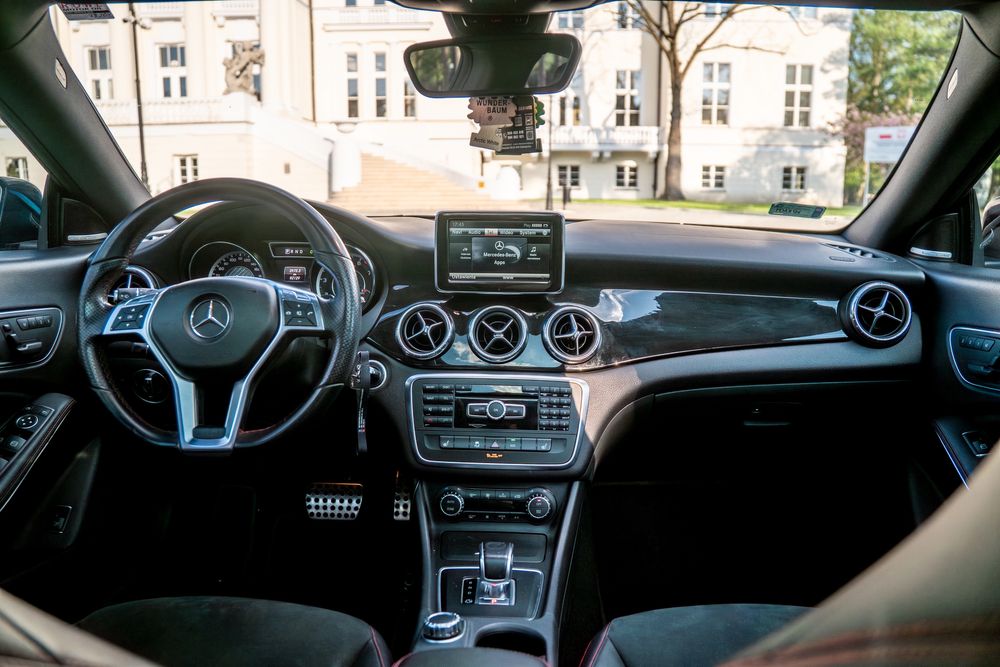 Mercedes CLA45 AMG