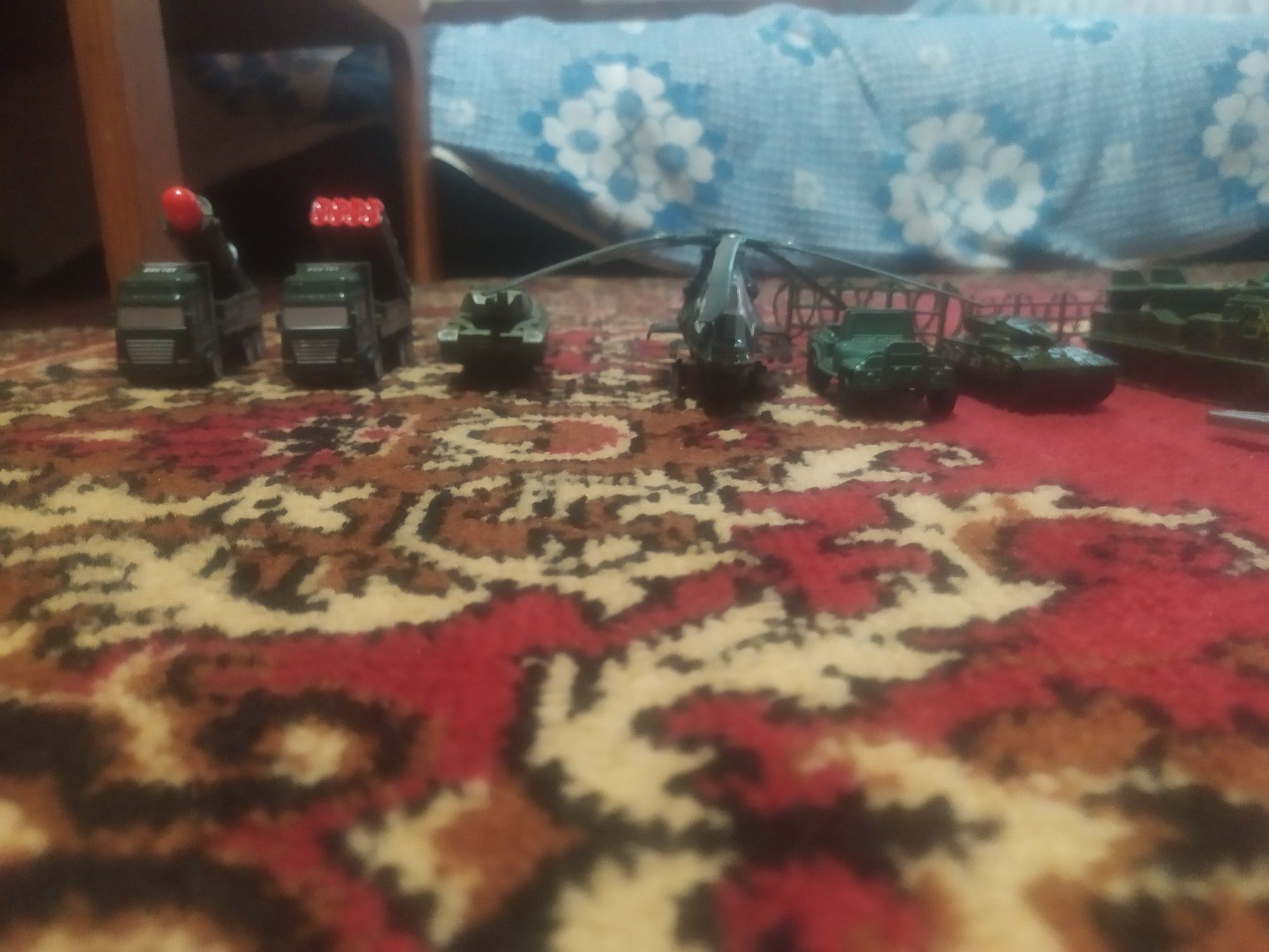Набор игрушек военной техники