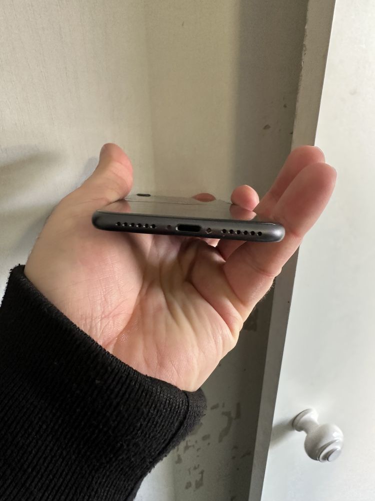 Продам корпус iPhone Se 2020/iPhone 8