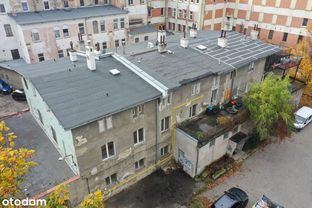 Obiekt użytkowy z częścią mieszkalno-biurową#Bielawa