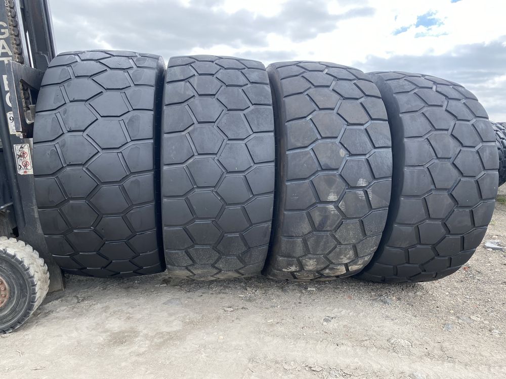 26.5r25 Continental EM-Master