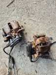 TYLNY ZACISK LEWY PRAWY AUDI Q5 8R0 LIFT