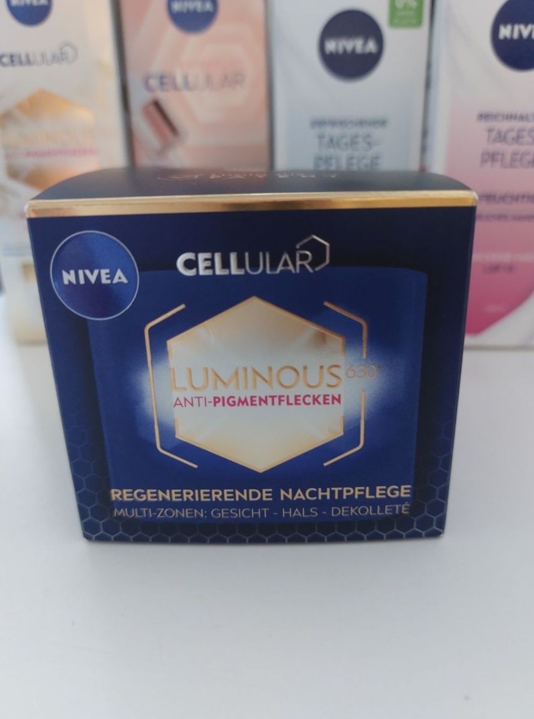 Нічний крем для обличчя Nivea Luminous 630  проти пігментних плям.