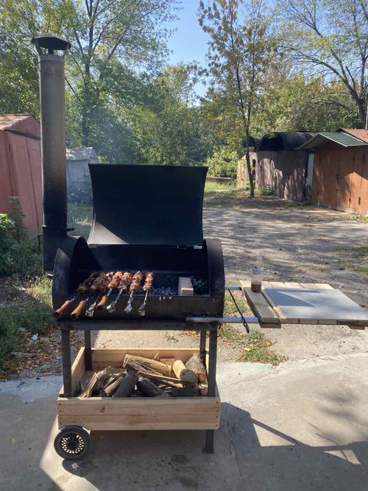 Продам великий мангал - барбекю