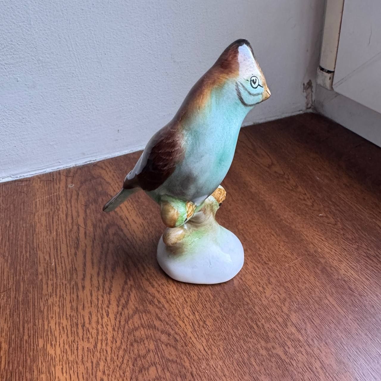 Figurka porcelanowa Papuga Węgry Budapeszt Lata 70 te