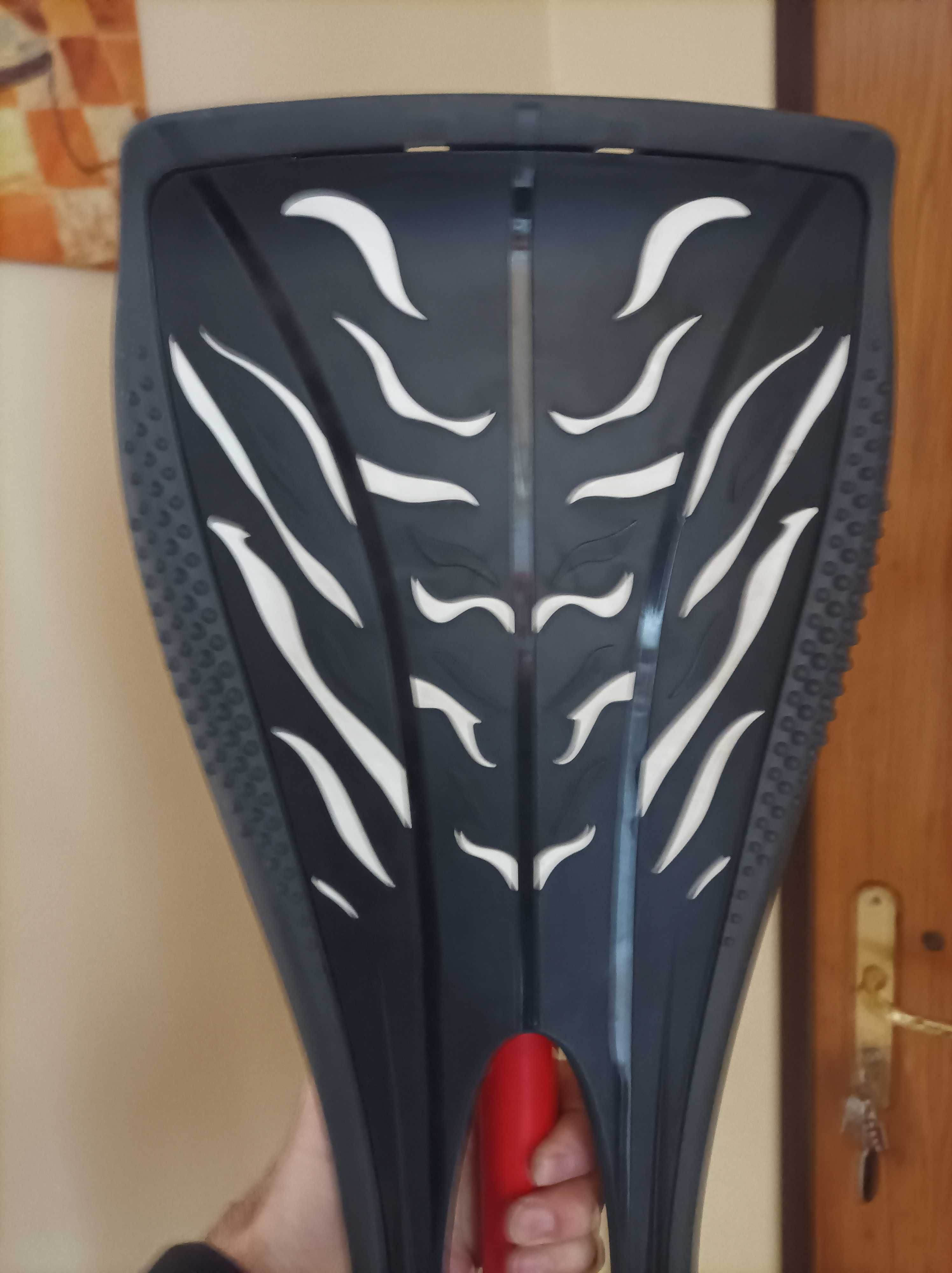 Skate /Waveboard
