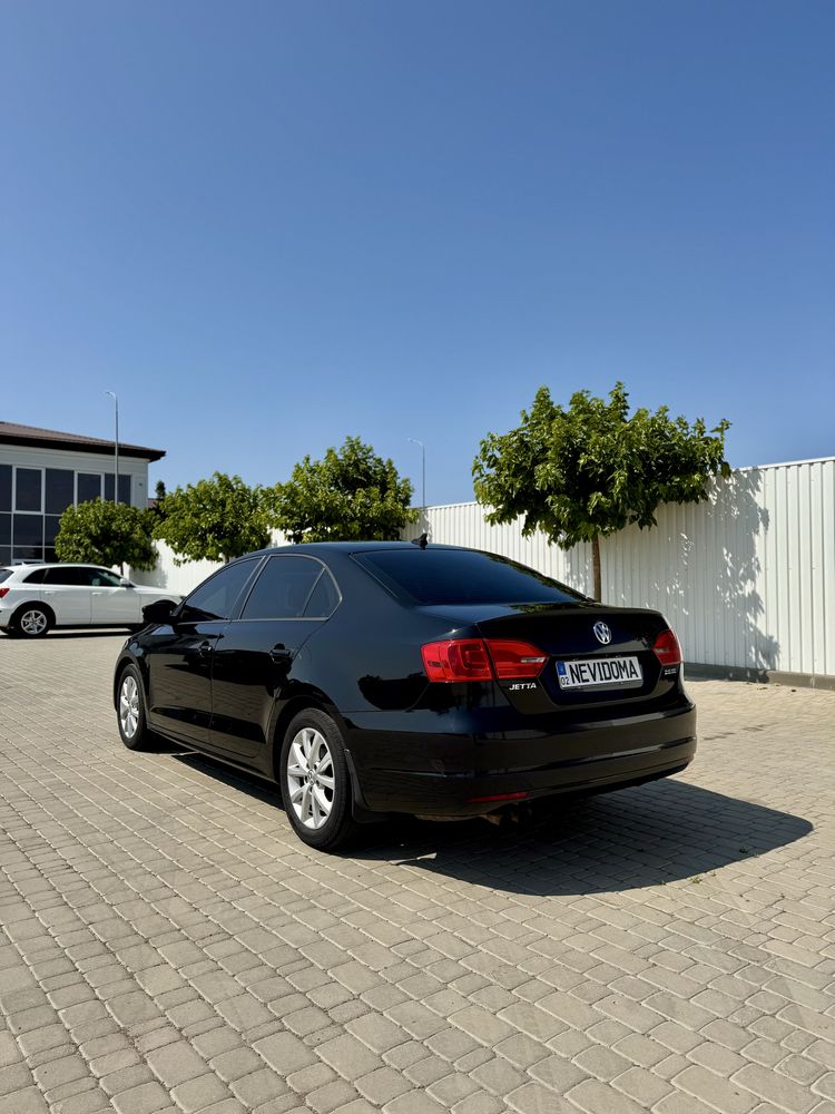 Volkswagen Jetta 2011 VI покоління