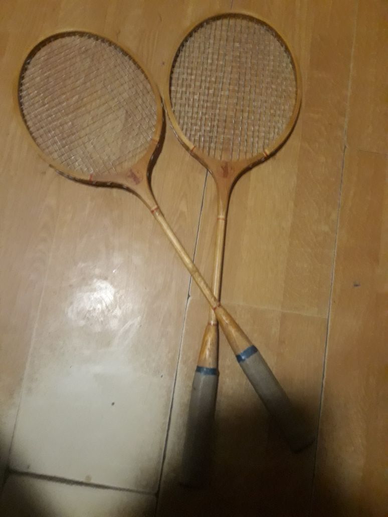 rakietki do badmintona