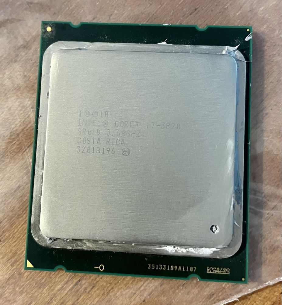 Процесор  intel І7 3820, s2011