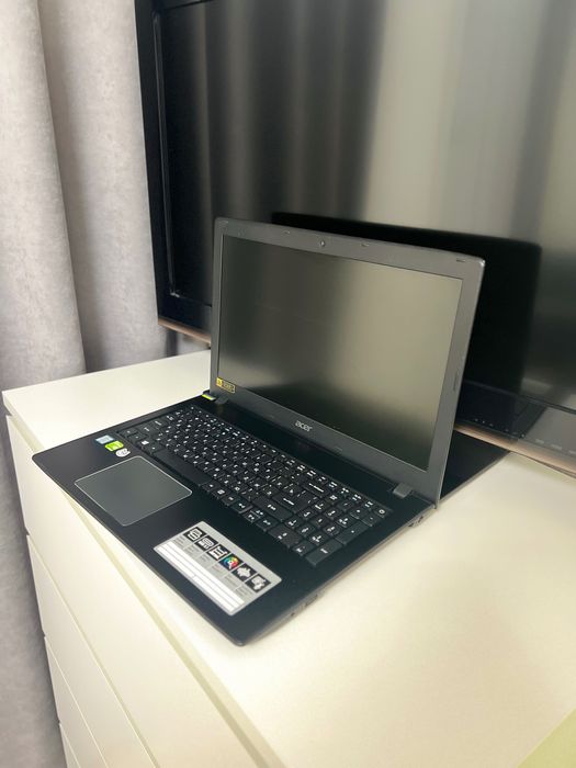 Ноутбук Acer Aspire E5-575G /i3-6100U/ 20GB ОЗУ/ 1 TB HDD + 240 GB SSD