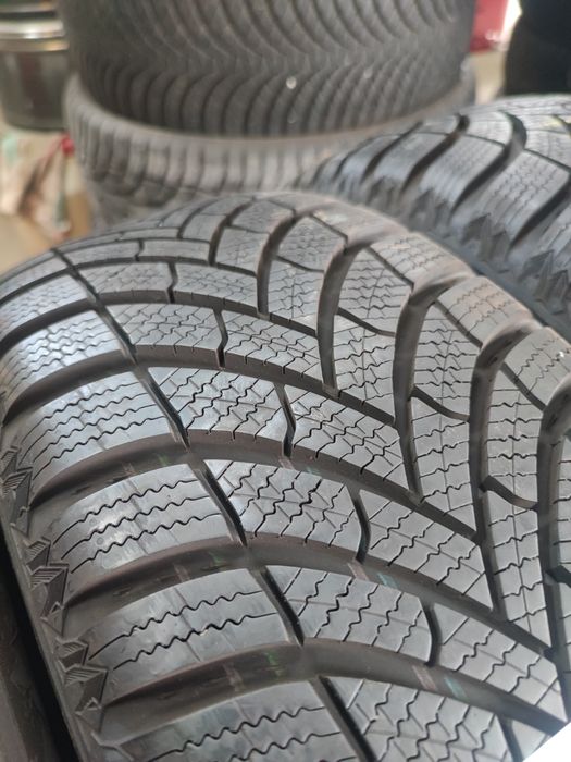 Opony zimowe 205/60R16 96H Semperit Speed-Grip 5 | 2021