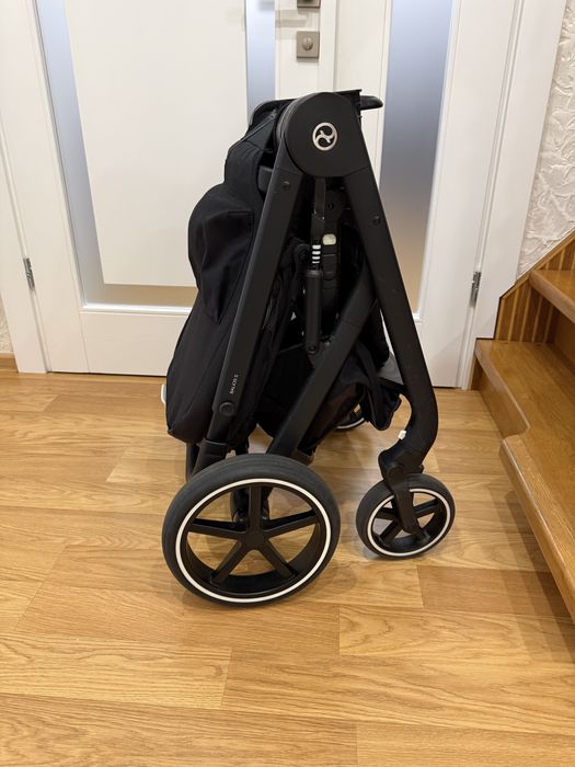Cybex balios s lux 2023