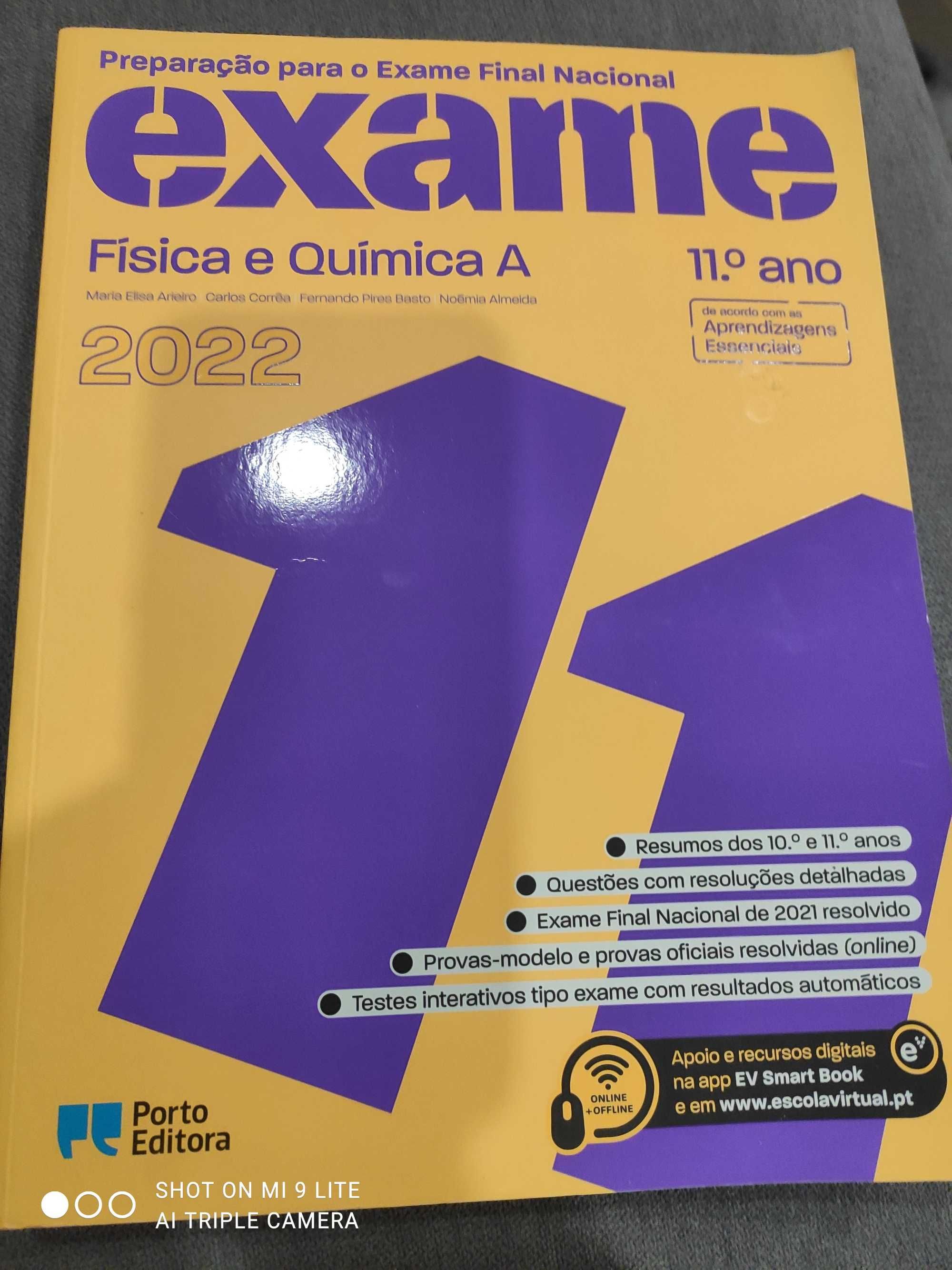 Livro de preparação para exames Física e Química A 11 Ano