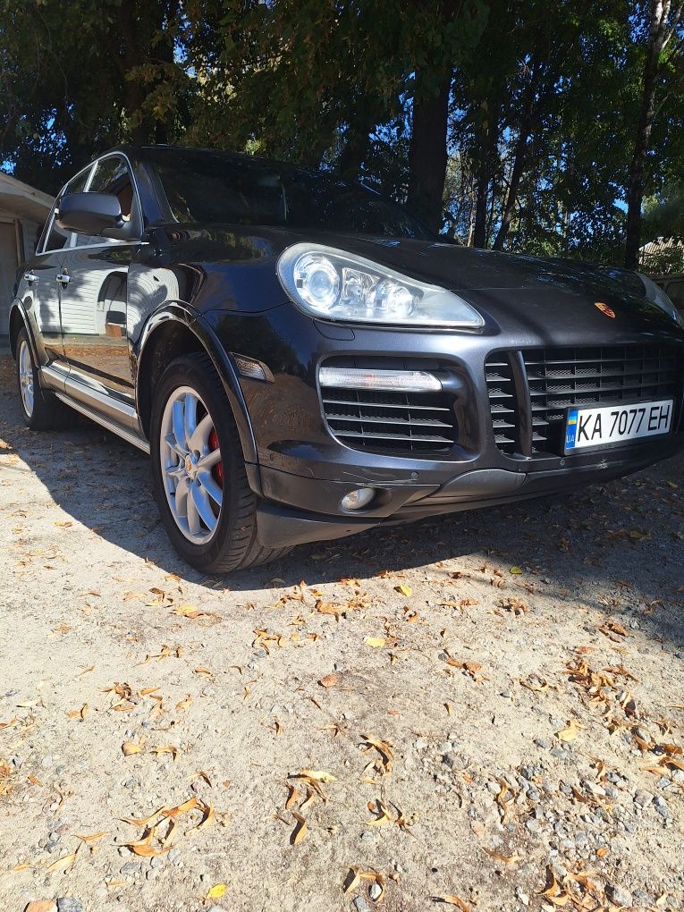 Продам сімейний автомобіль