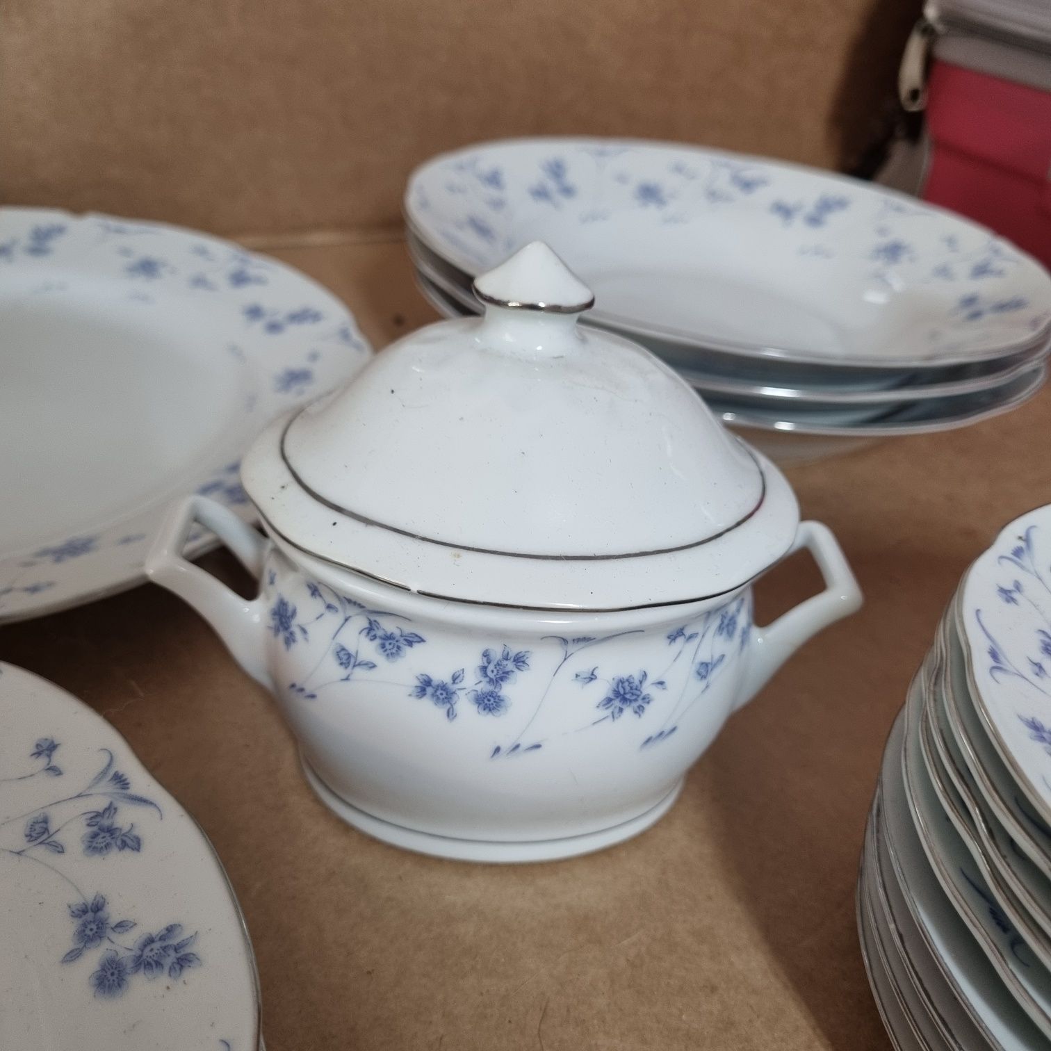 Conjunto 18 peças de loiça de porcelana