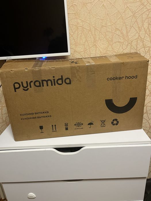 Витяжка Pyramida TL 60IX, нова, у заводській упаковці.