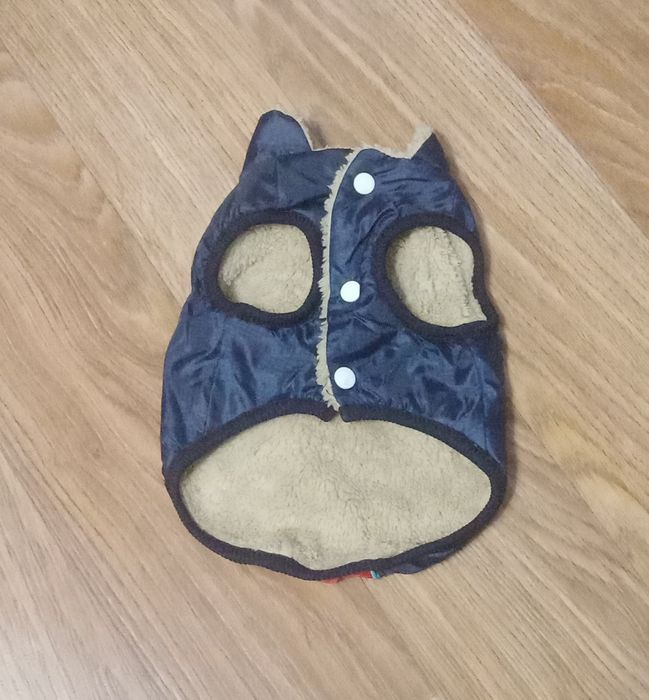 Одежда для небольшой собаки. Жилетка. Курточка.