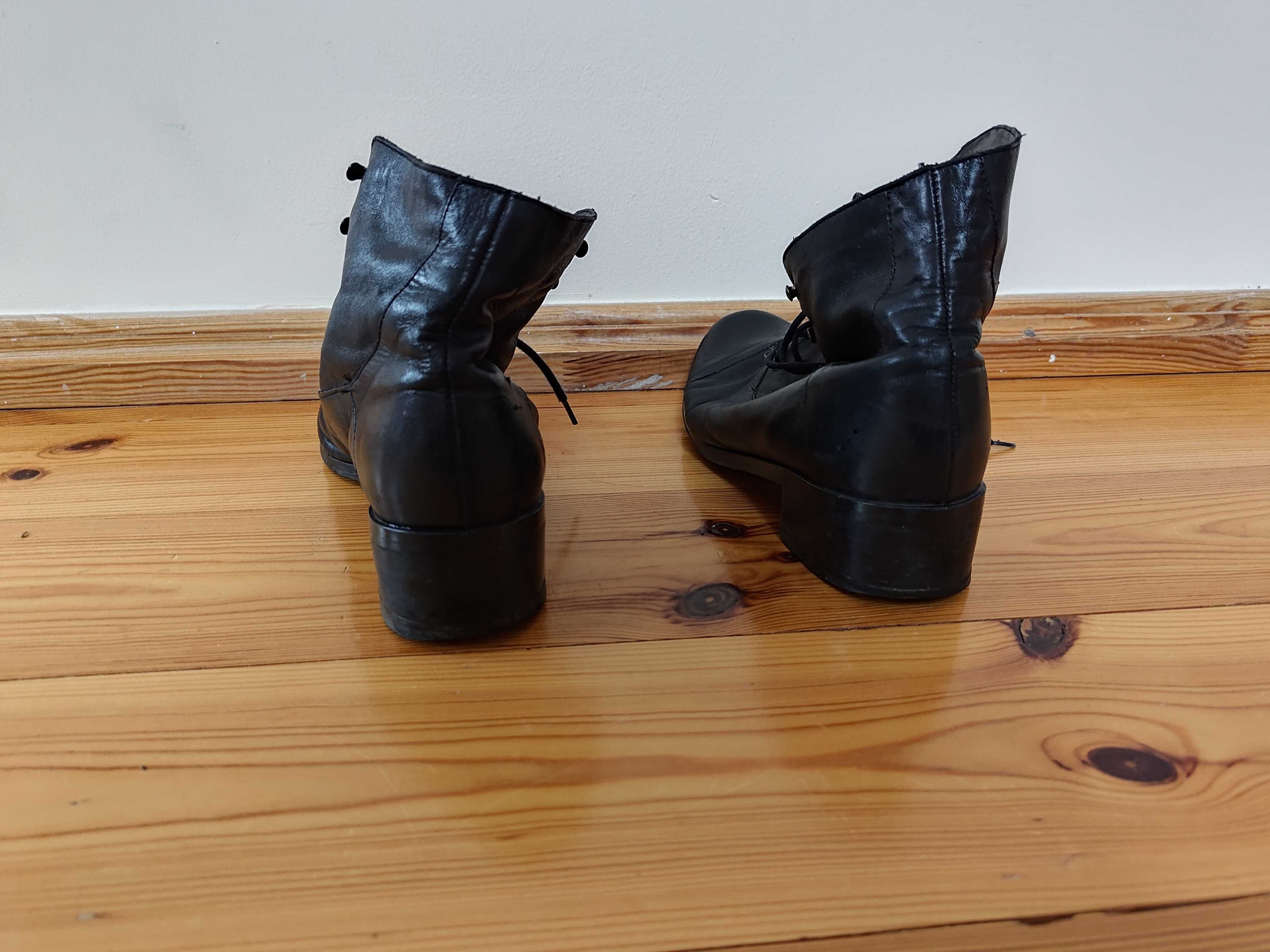 Buty damskie na obcasie, rozmiar 38