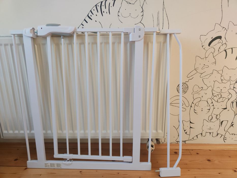 Bramka, barierka na drzwi, schody. Nukido