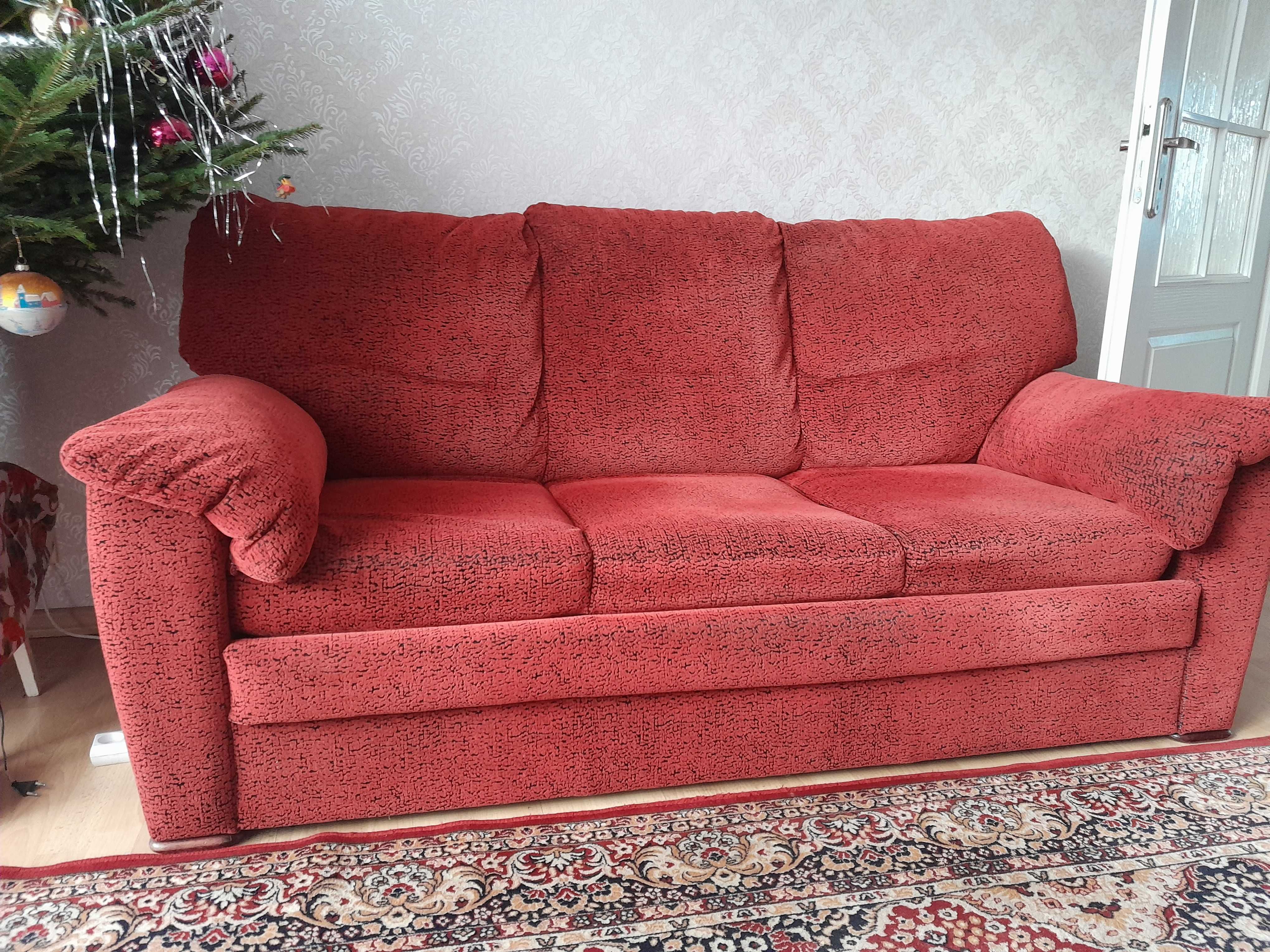 Sofa rozkładana + krzesła x4 szt