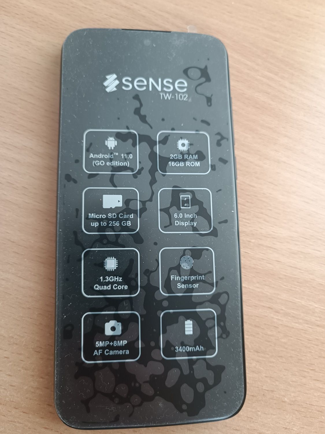 Смартфон SENSE TW-102 залочений під американського оператора