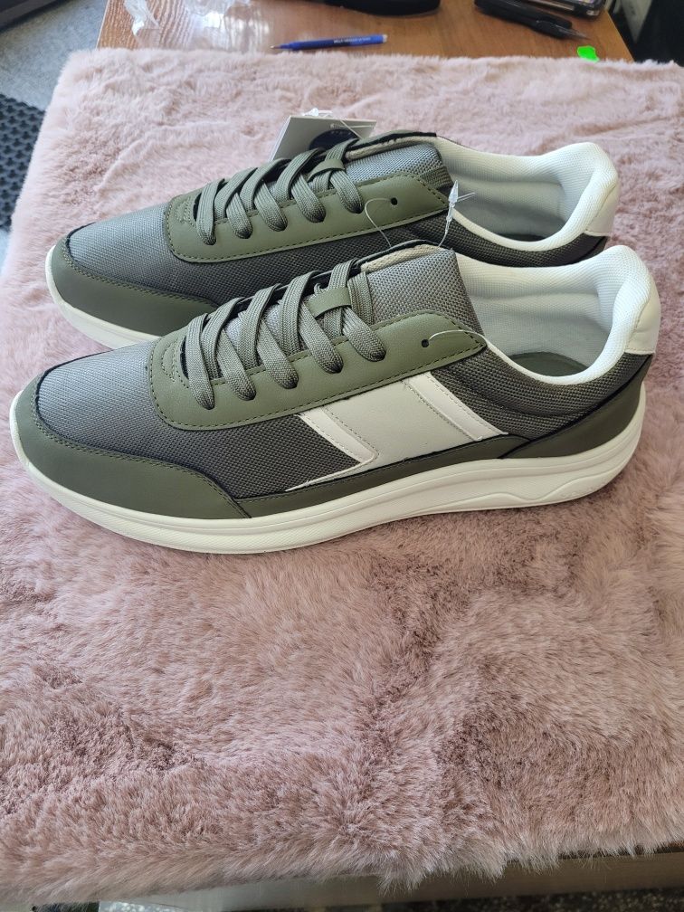 Sneakersy męskie roz 46. Livergy