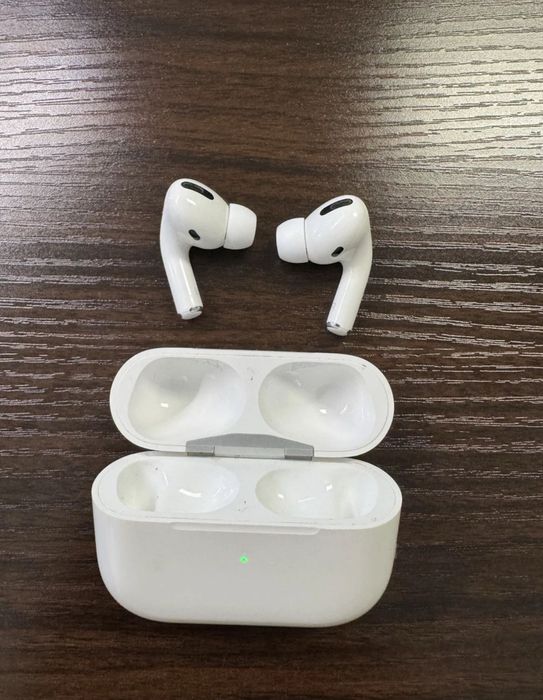 Наушники airpods pro на гарантии