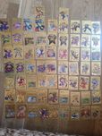 Karty pokemon kolekcjonerskie.