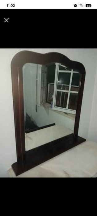 Cama+mesinha cabeceira+espelho