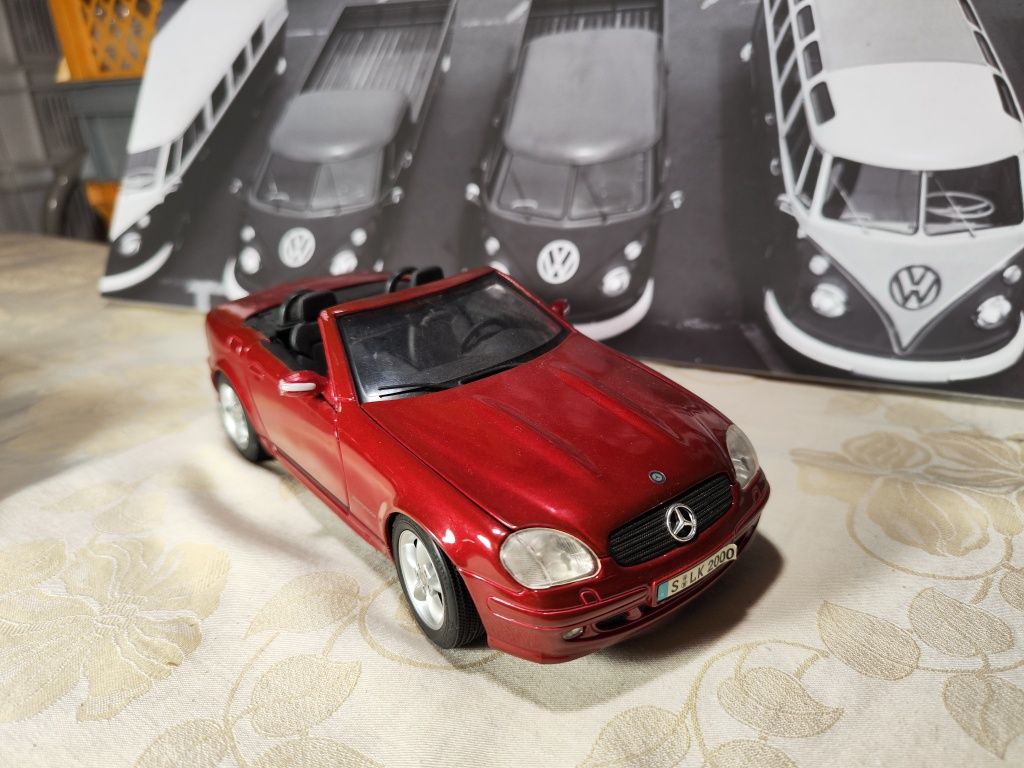 Mercedes SLK 1:18 Maisto