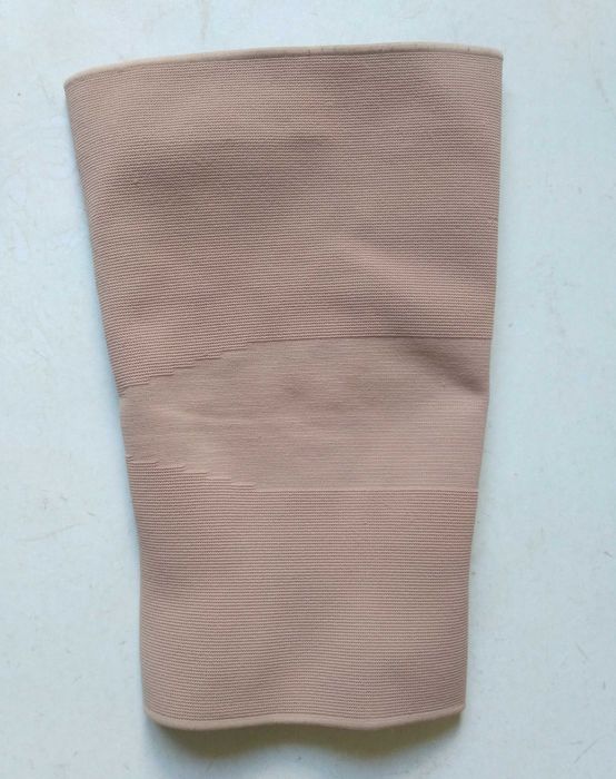 Наколінник Medi-Fix Elastic Knee Support L beige Ортез Бандаж коліна