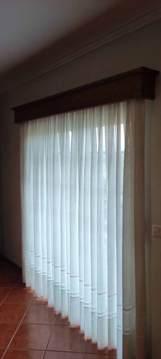 vendo Cortinas com sanefas