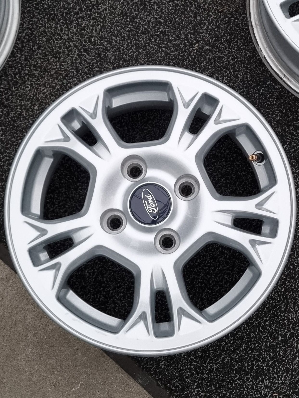 Felgi Alu z czujnikami 14" Ford Fiesta MK7 KA+ 4x108 Oryginalne