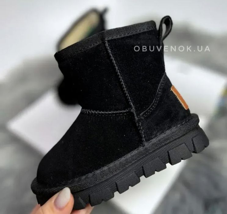 Уггі зимове взуття теплі угги чоботи Ботинки
