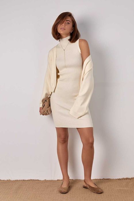 В'язаний костюм із сукнею в рубчик і кардиганом без застібки