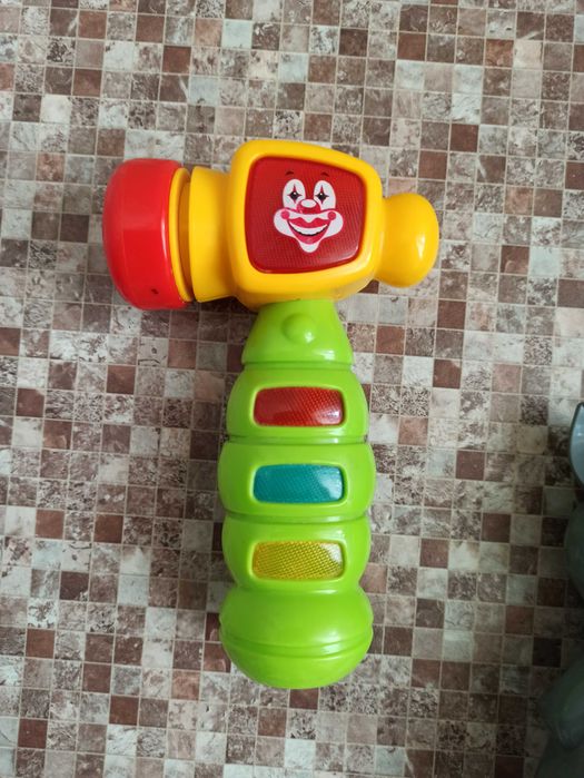 Іграшки дитячі Інтерактивні працюють від батарейок