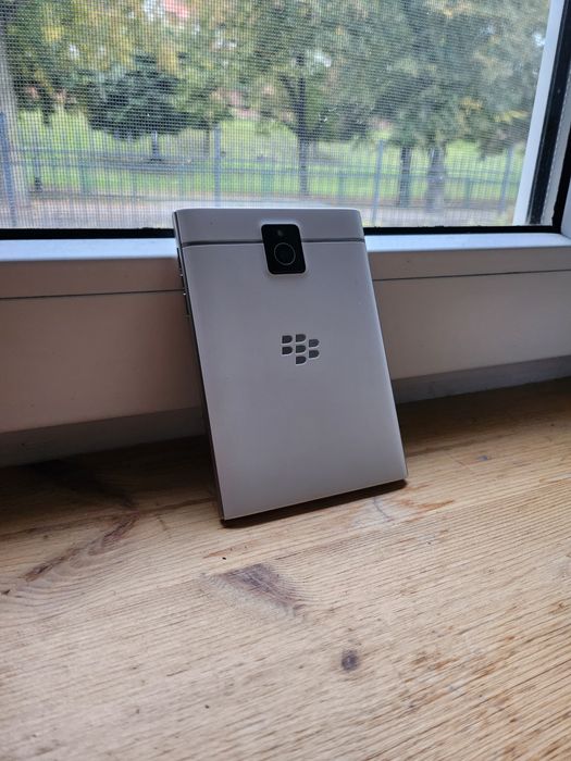 Telefon Blackberry Passport Biały- Stan Idealny, Pełny Zestaw