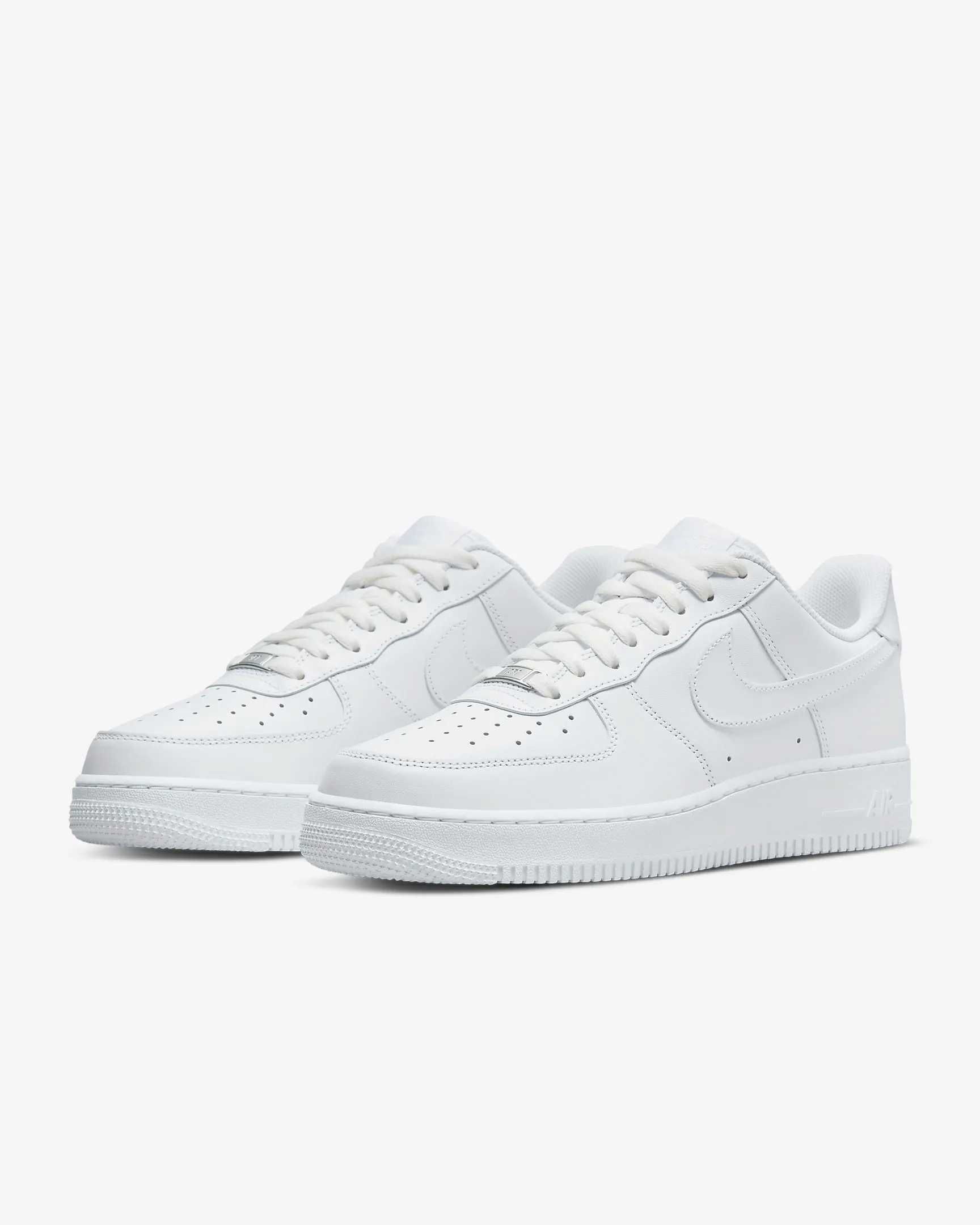 NIKE AIR FORCE 1 LOW TRIPLE WHITE чоловічі кросівки, форси р US 8 / 41