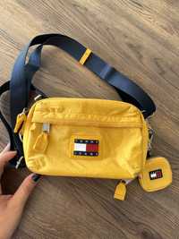 Żółta torebka crossbody Tommy Jeans Hilfiger