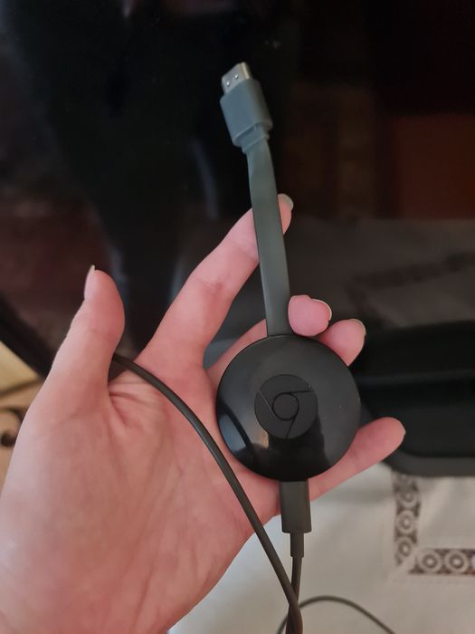 Телевізор LG + Google Chromecast