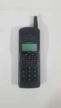Siemens GSM S3 stary telefon.