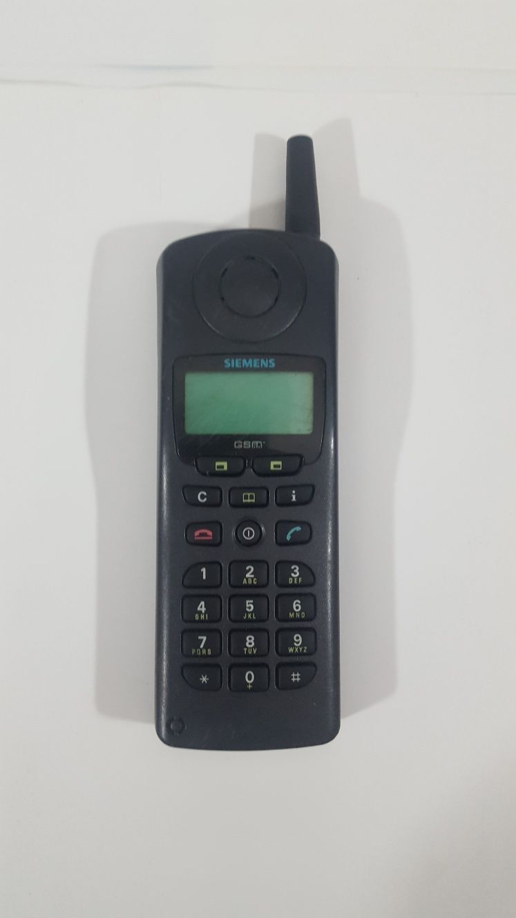 Siemens GSM S3 stary telefon.