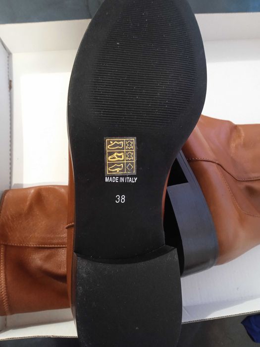 Нові шкіряні чоботи, Італія, 38 розмір