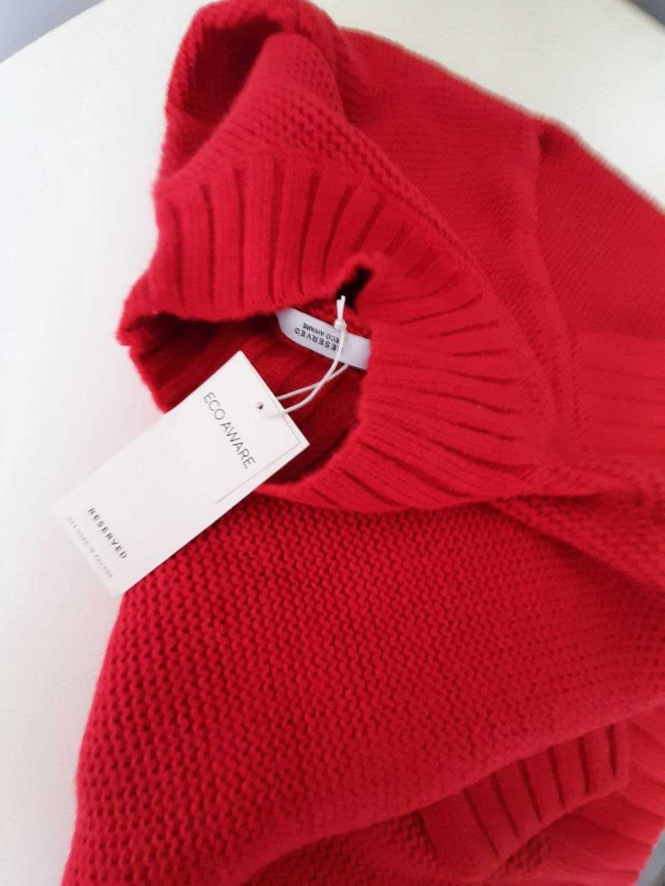 Новий светр червоний, розмір L  Reserved