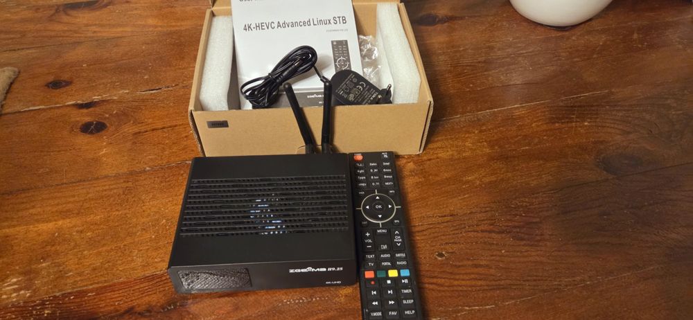 Zgemma H9.2S enigma 2 tuner satelitarny